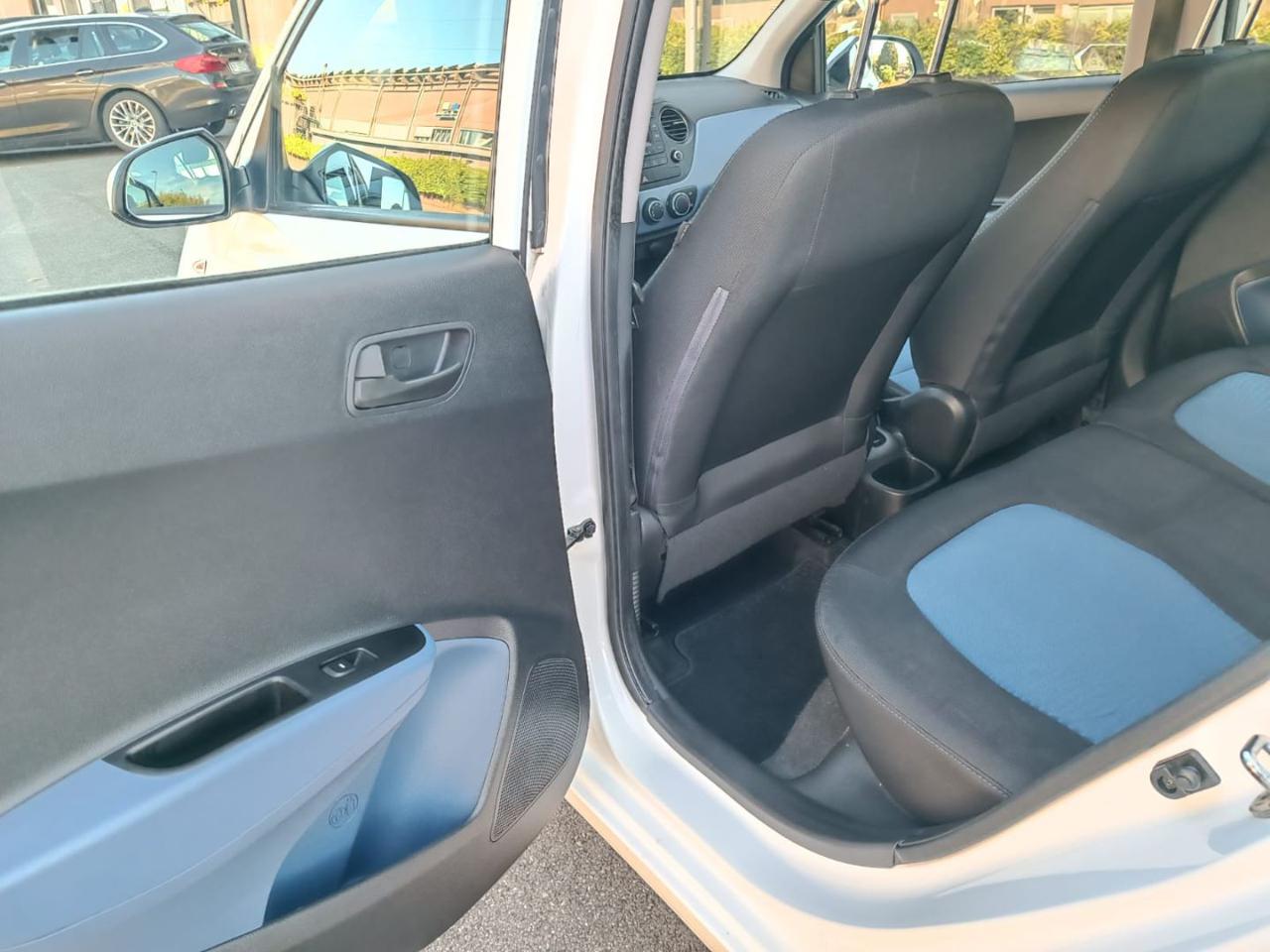 HYUNDAI i10 1.0 MPI Login - 17