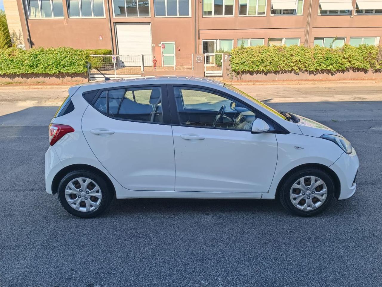 HYUNDAI i10 1.0 MPI Login - 2