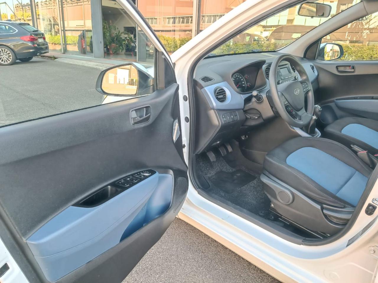 HYUNDAI i10 1.0 MPI Login - 20