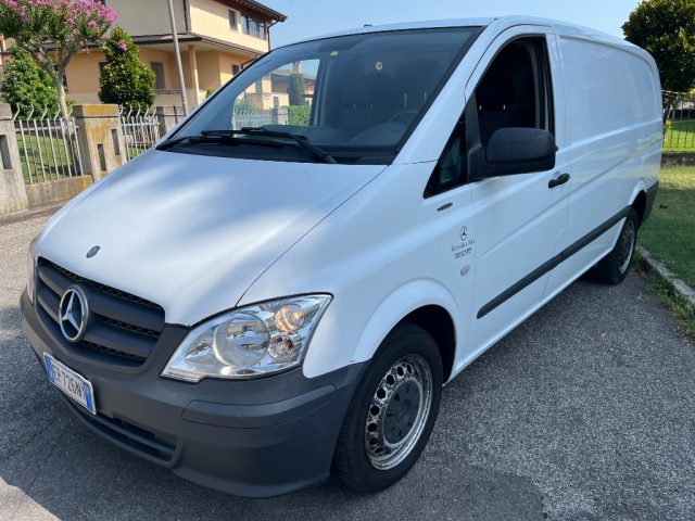 MERCEDES-BENZ Vito Bianco pastello
