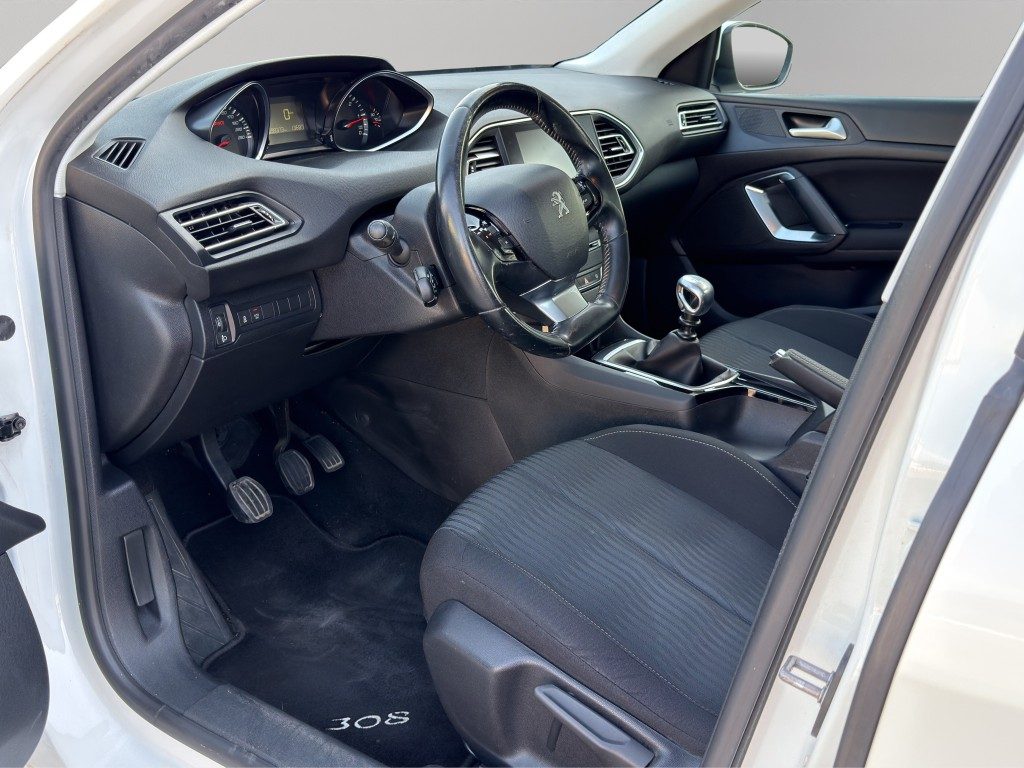 PEUGEOT 208 1.5 110CV SW - 7