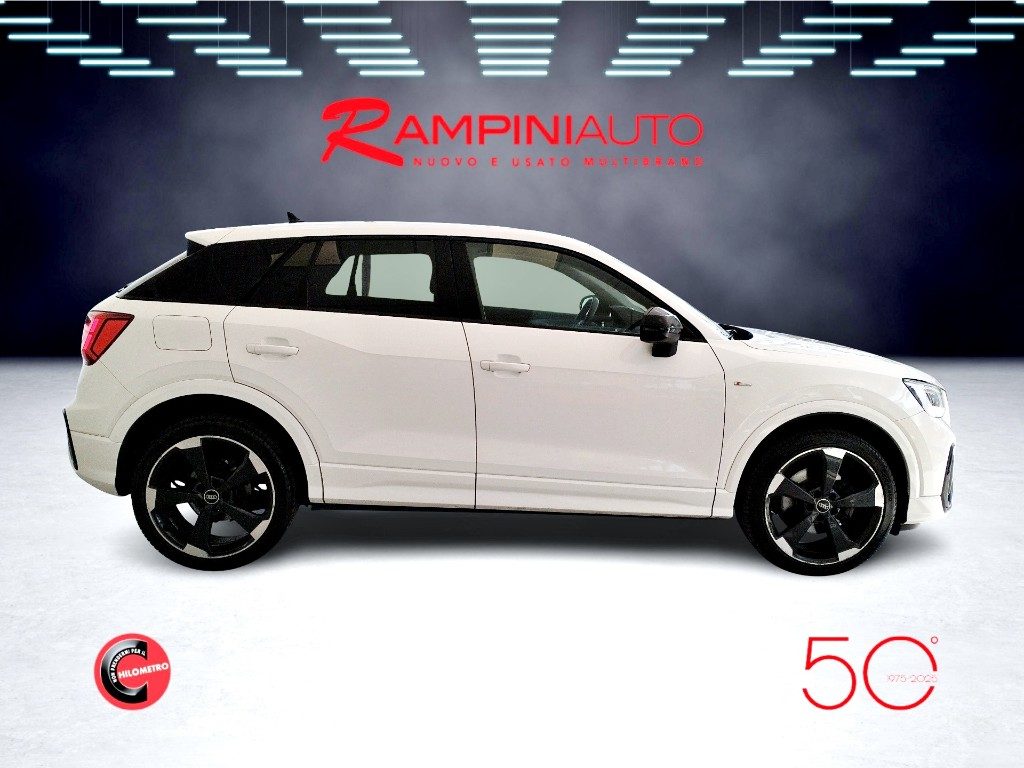 AUDI Q2 35 TDI S tronic Identity Black 150 Cv Iva Esposta - 7