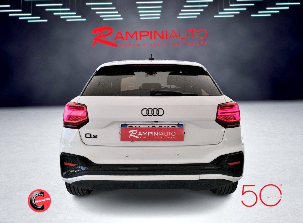 AUDI Q2 35 TDI S tronic Identity Black 150 Cv Iva Esposta - 9
