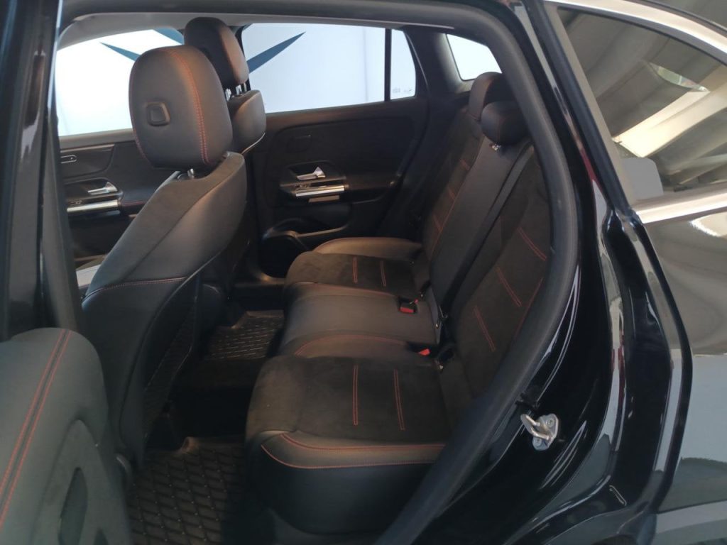 MERCEDES-BENZ GLA 220 220 d Automatic Premium PROMO VALIDA CON FINANZIAM - 9