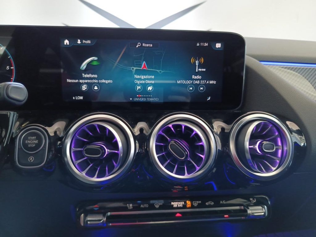MERCEDES-BENZ GLA 220 220 d Automatic Premium PROMO VALIDA CON FINANZIAM - 14