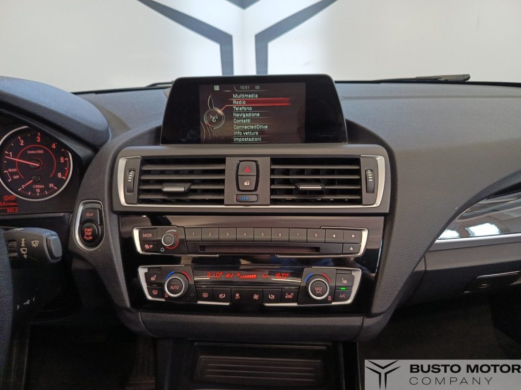 BMW 225 218d Cabrio Sport auto my18 - 16