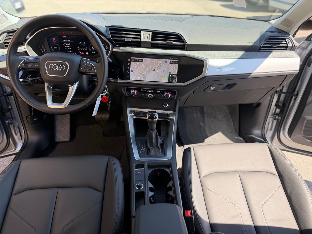 AUDI Q3 35 TDI S tronic Business Advanced SPORT - 10
