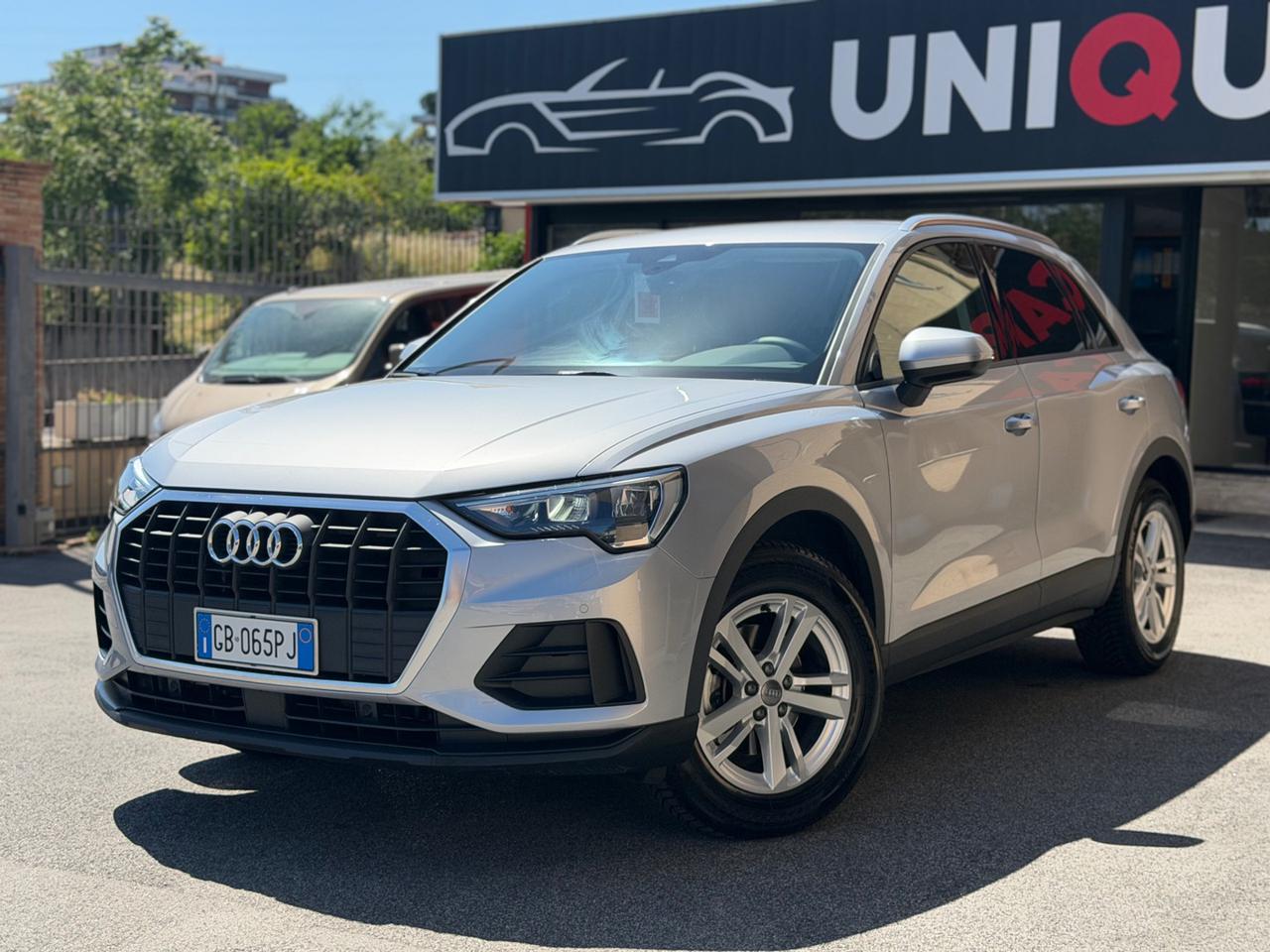 AUDI Q3 35 TDI S tronic Business Advanced SPORT - 4