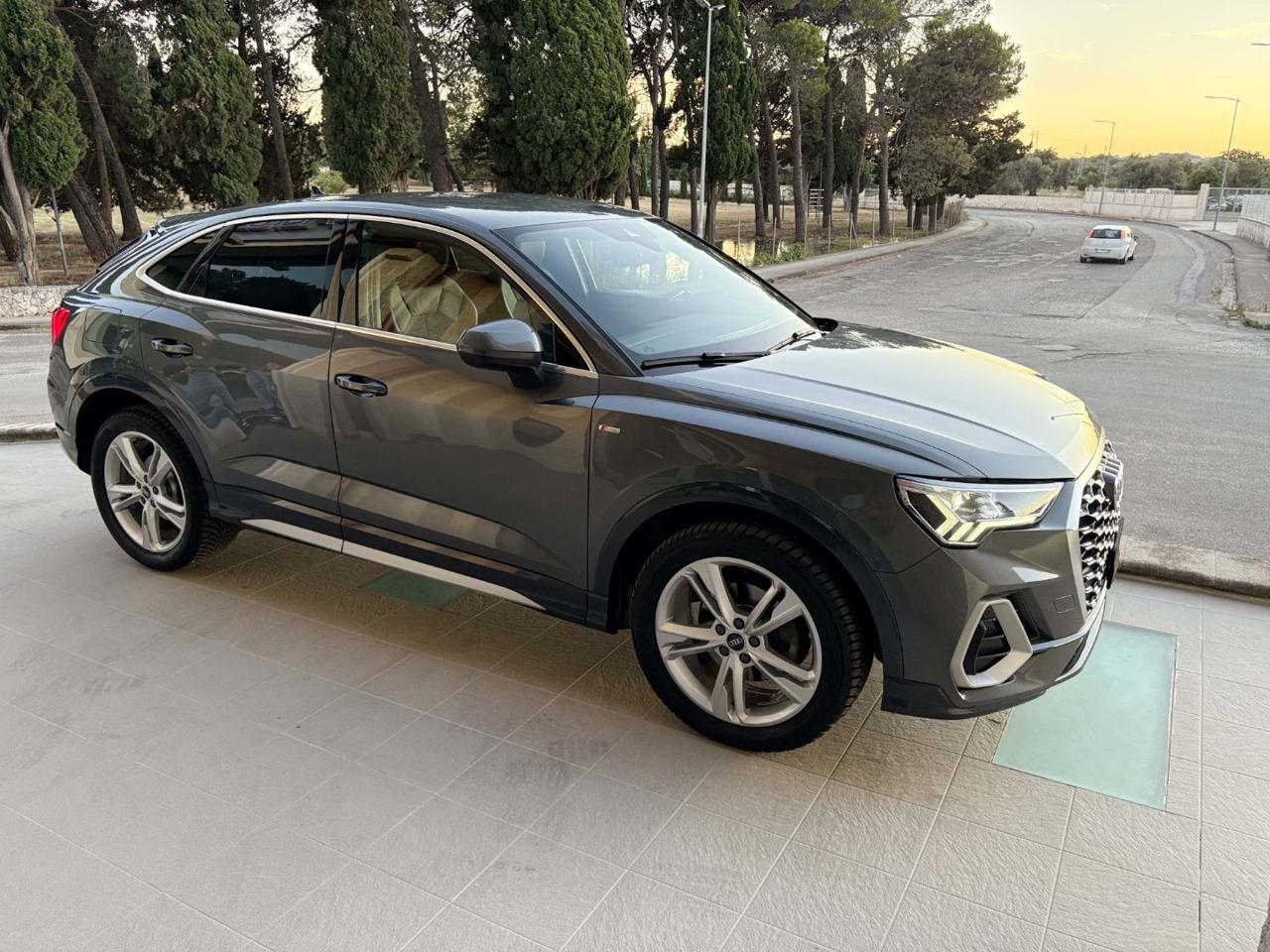 AUDI Q3 SPB SPORTBACK 35 TDI S tronic S line edition - 3