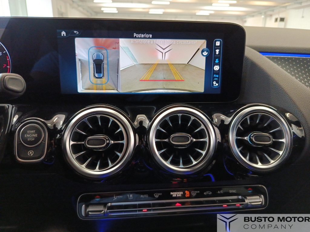 MERCEDES-BENZ GLA 200 AMG Line Premium auto - 20