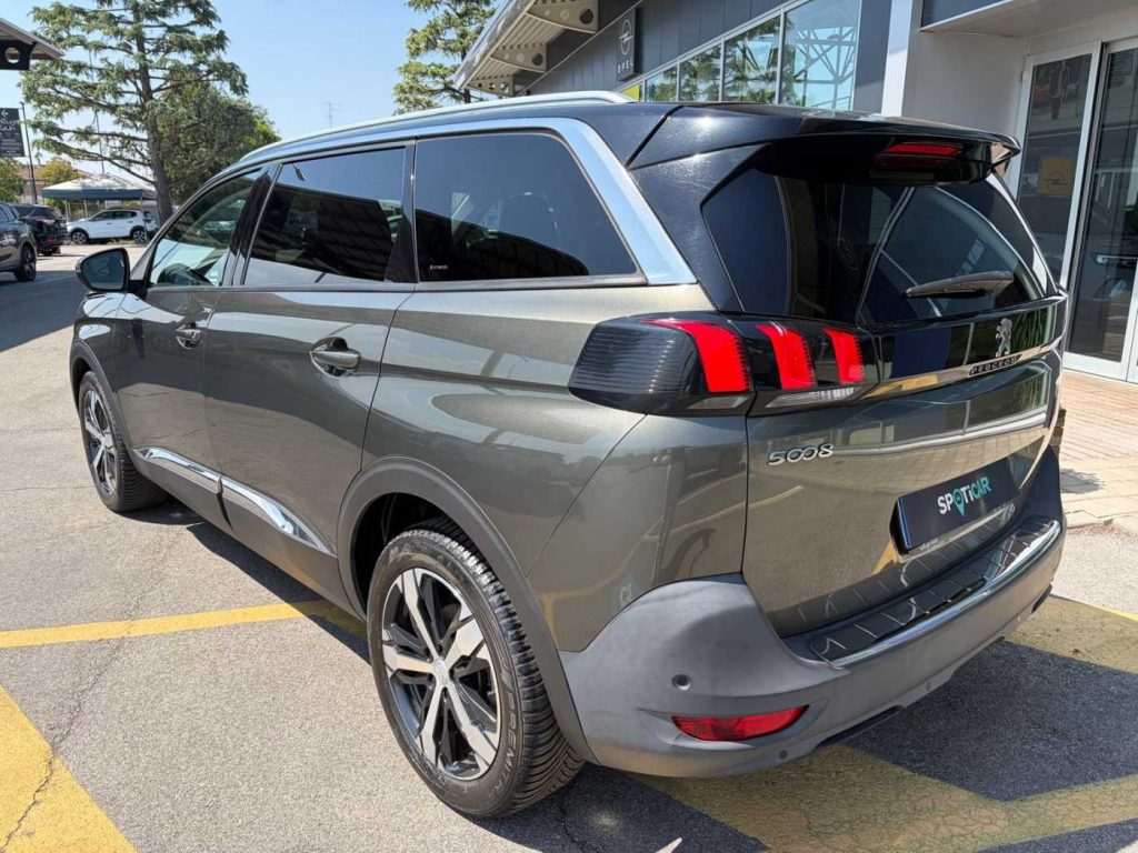 PEUGEOT 5008 1.5 bluehdi Allure s&s 130cv 7p.ti eat8 - 8