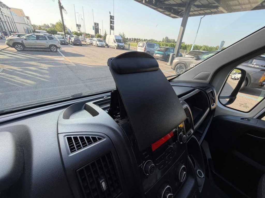 OPEL Movano 33 L2H2 2.2 Bluehdi 140cv S&S (Edition) - 17