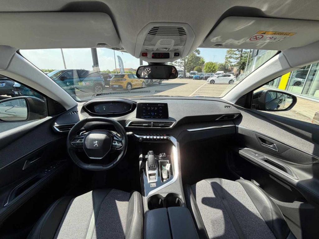 PEUGEOT 5008 1.5 bluehdi Allure s&s 130cv 7p.ti eat8 - 15