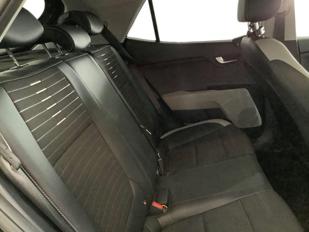 KIA Stonic 1.0 T-GDi 100 CV MHEV MT Black Edition - 11