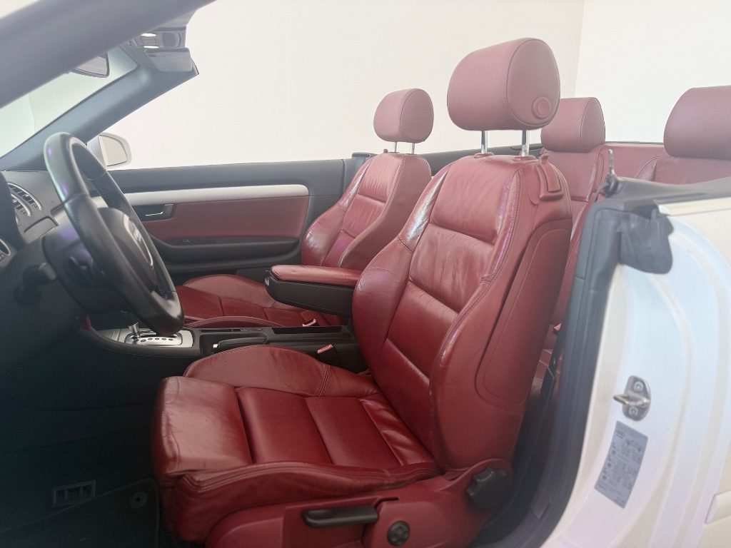 AUDI A4 Cabriolet 2.0 16V TFSI multitronic SLINE - 9