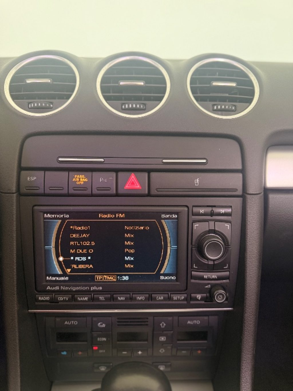 AUDI A4 Cabriolet 2.0 16V TFSI multitronic SLINE - 17