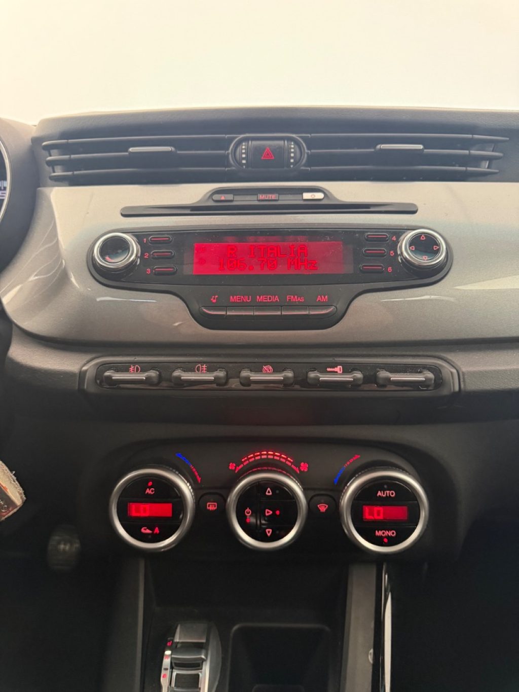ALFA ROMEO Giulietta 1.4 Turbo 120 CV Distinctive - 9