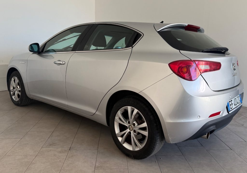 ALFA ROMEO Giulietta 1.4 Turbo 120 CV Distinctive - 5