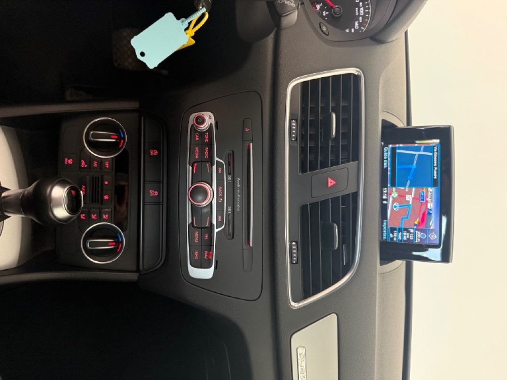 AUDI Q3 2.0 TDI 150 CV quattro S tronic - 16