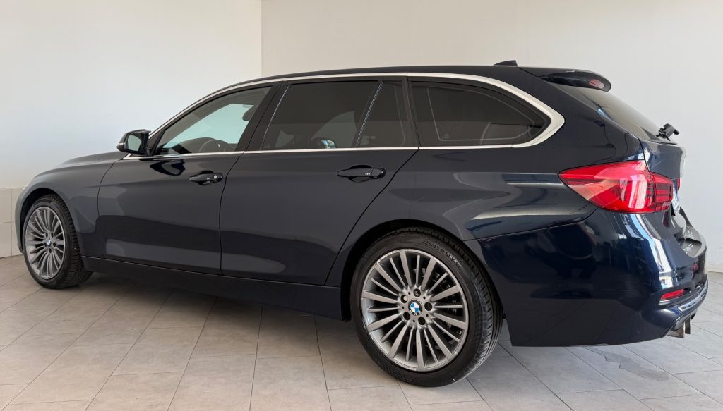 BMW 320 d xDrive Touring Luxury - 6