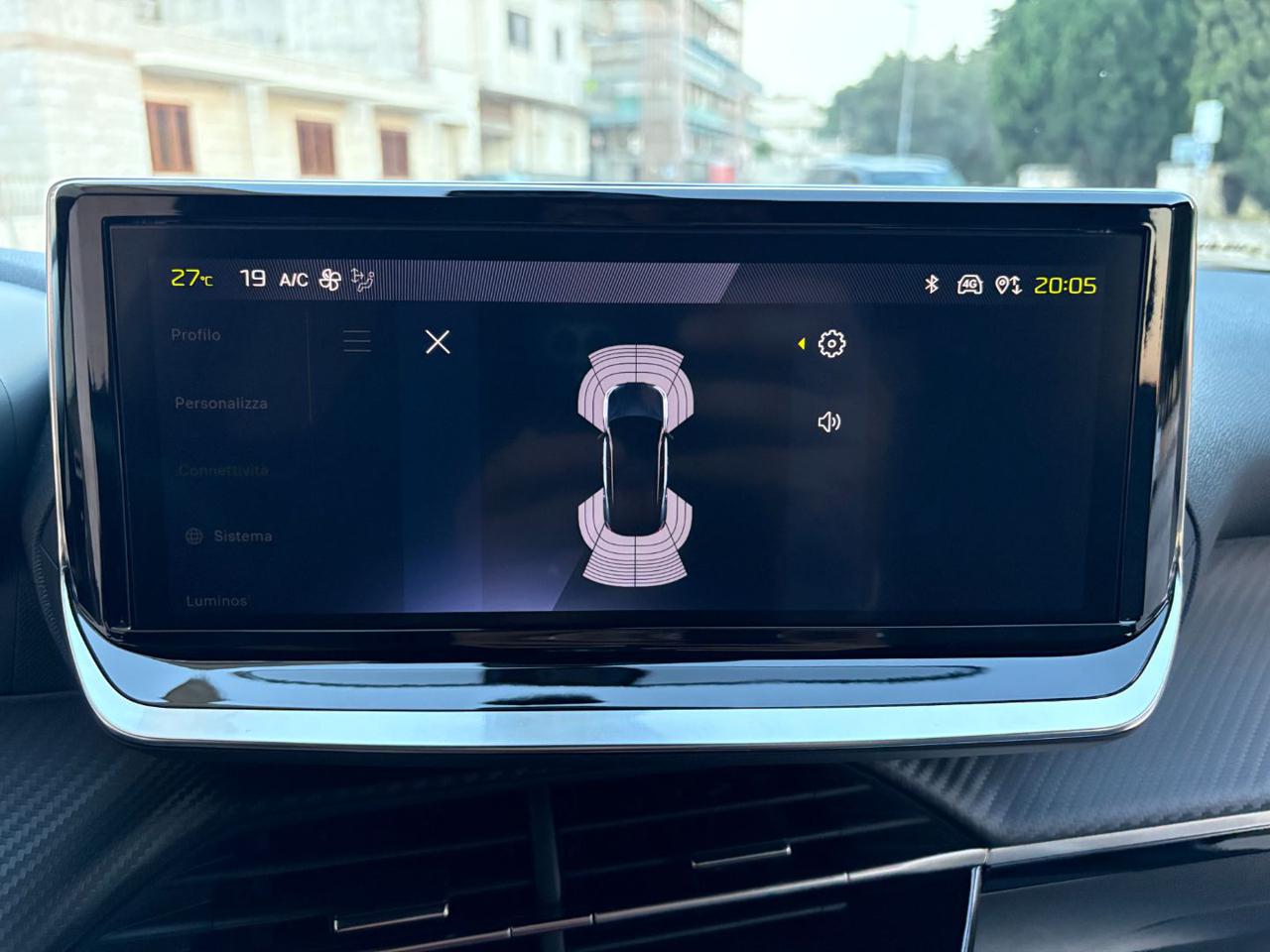 PEUGEOT 2008 Hybrid 145 e-DCS6 Allure. - 26