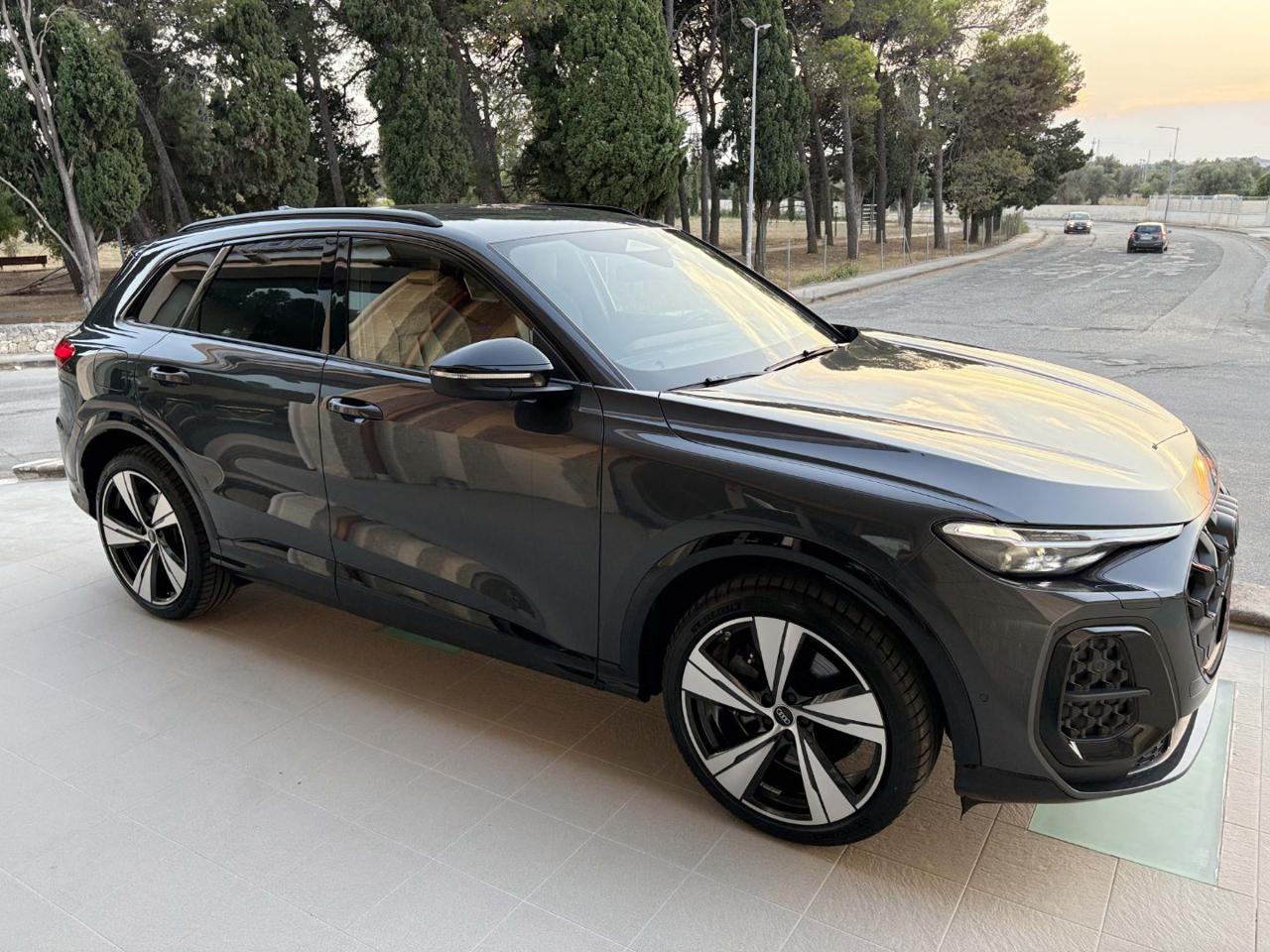 AUDI Q5 TDI 150 kW mHEV+ S tronic quattro S line edition - 3