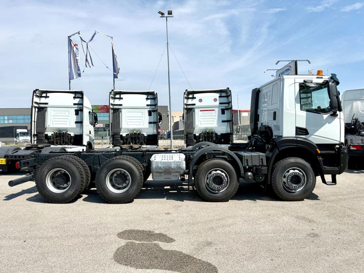 IVECO T-WAY AD410T540 - 3