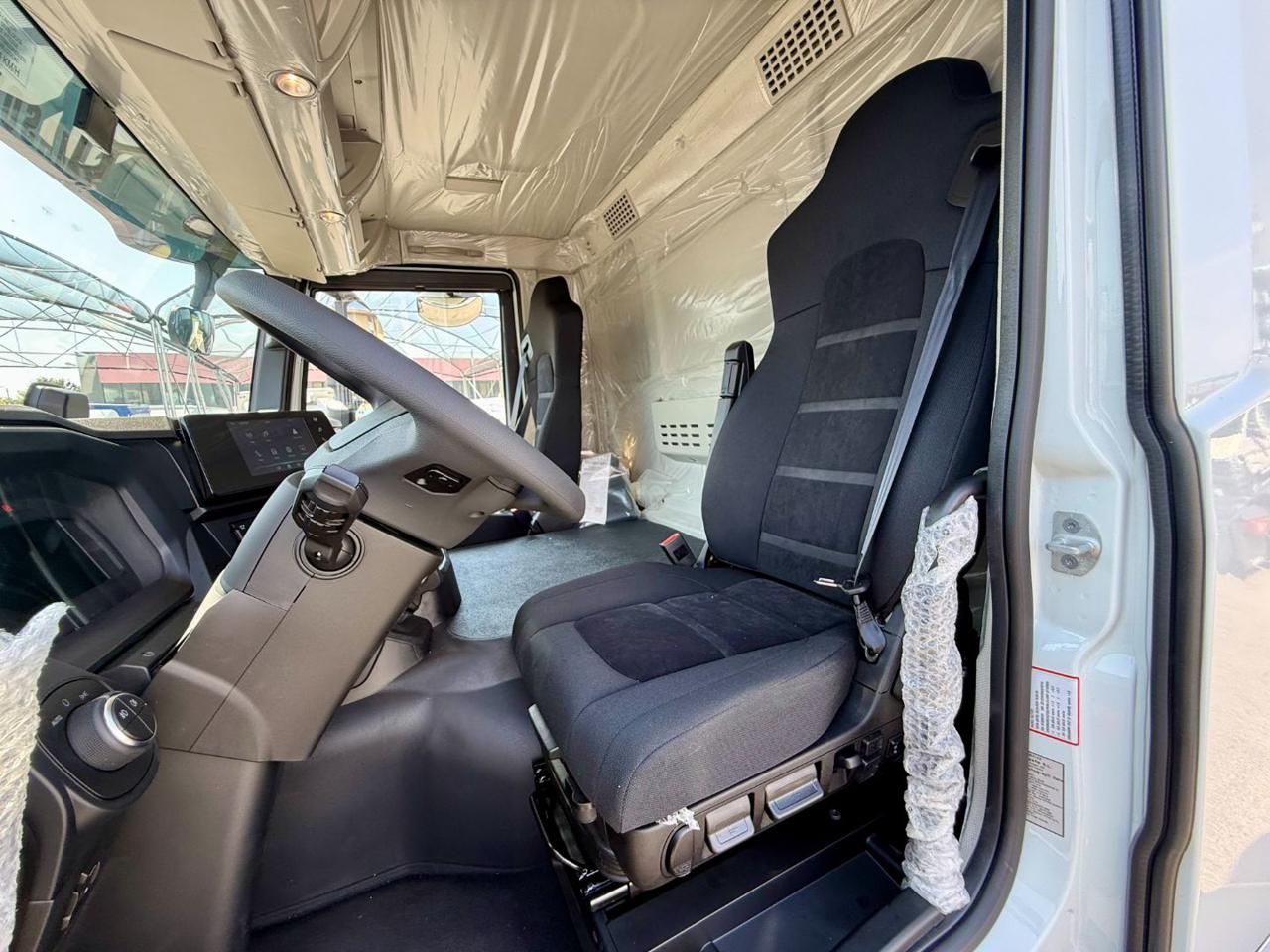 IVECO T-WAY AD410T540 - 8