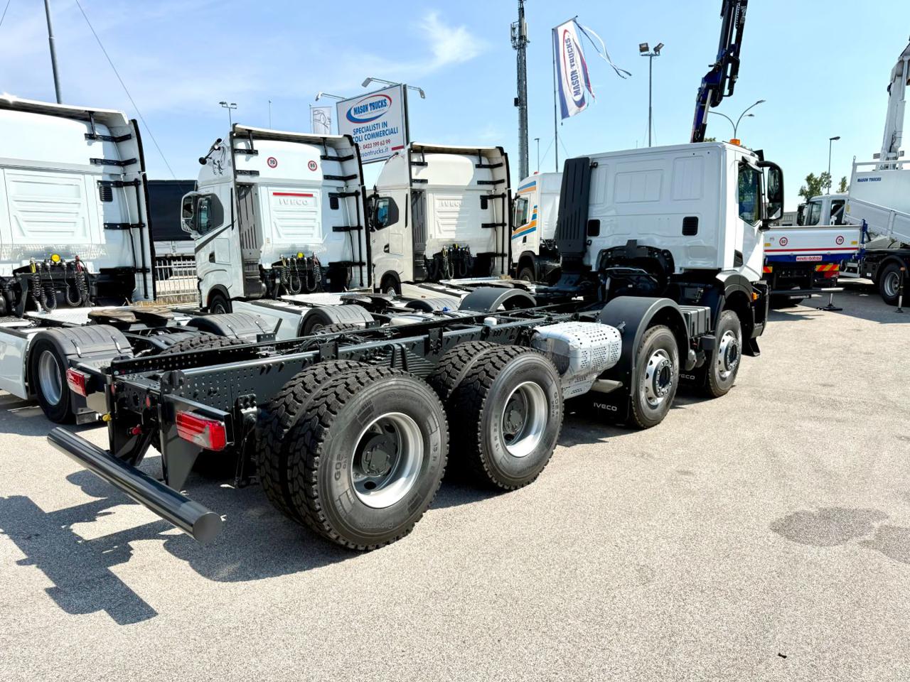 IVECO T-WAY AD410T540 - 4