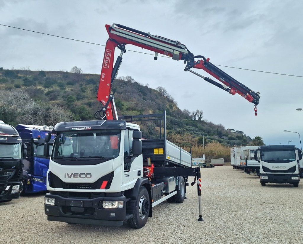 IVECO EUROCARGO 180E32 K NUOVO GRU da 23 m + RIBALTABILE - 21
