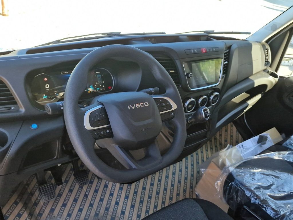 IVECO DAILY  35C16 NUOVO CASSA FURGONE 4,30 - 8