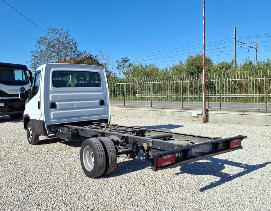 IVECO DAILY  35C15 EURO 6 Motore 3.0 TELAIO 3750 mm - 4