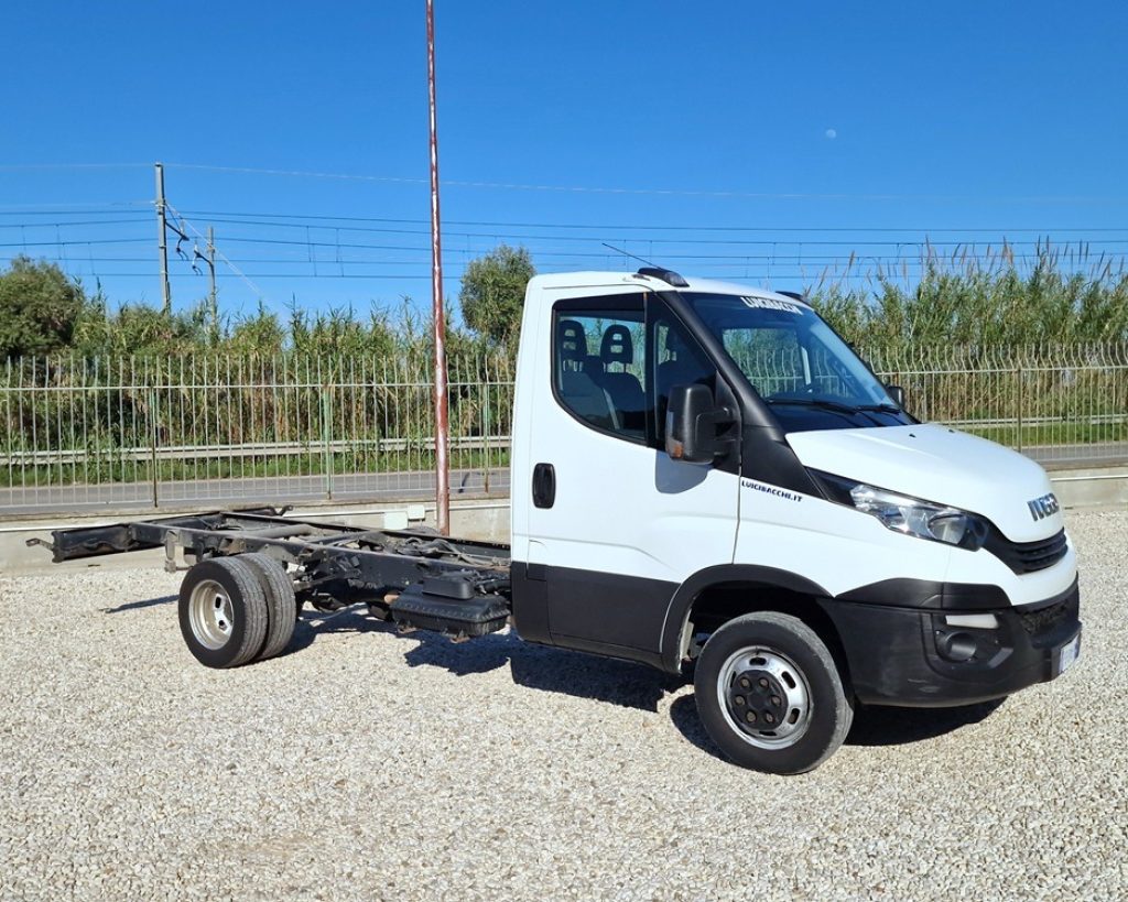 IVECO DAILY  35C15 EURO 6 Motore 3.0 TELAIO 3750 mm - 19