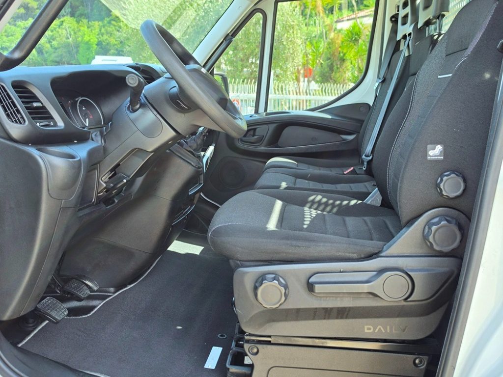 IVECO DAILY  35C14 H EURO 6e CASSONE FISSO da 4,30 m - 7