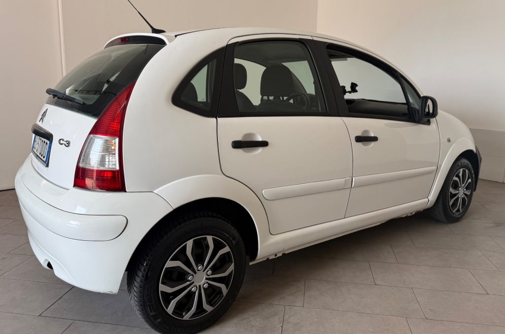 CITROEN C3 1.1 airdream Ideal - 4