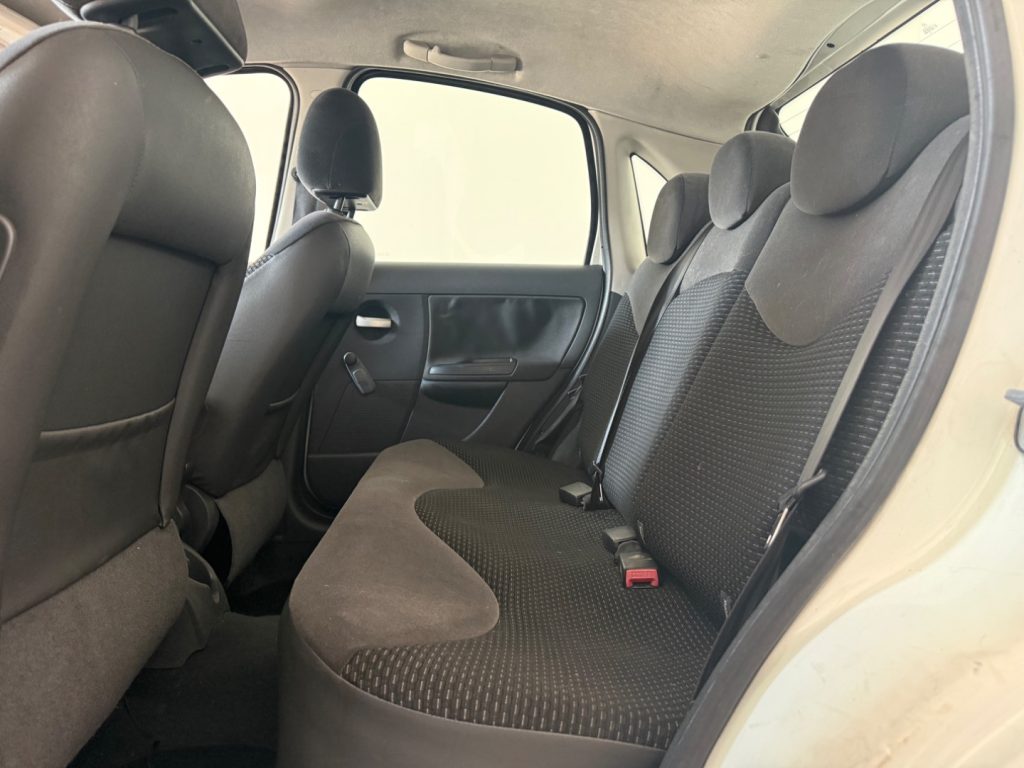 CITROEN C3 1.1 airdream Ideal - 15