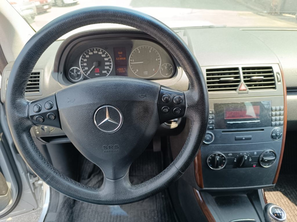 MERCEDES-BENZ CLA sse A   (W/C169) A 180 CDI Elegance - 12