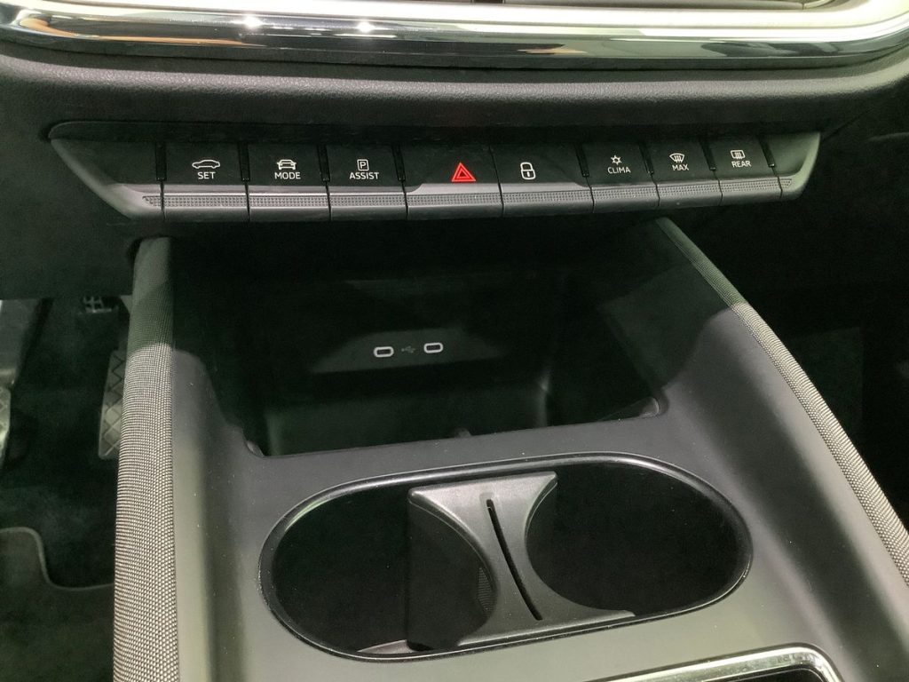 SKODA Enyaq iV 60 Executive - 23