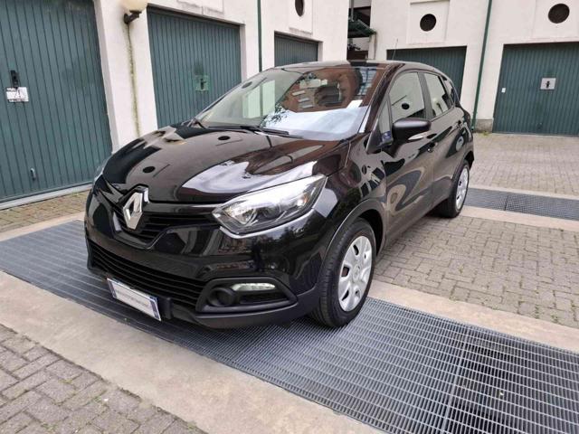 RENAULT Captur Nero pastello