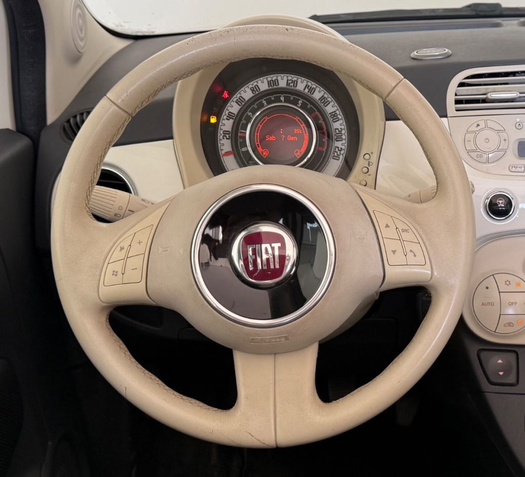 FIAT 500C 1.2 By Gucci - 30