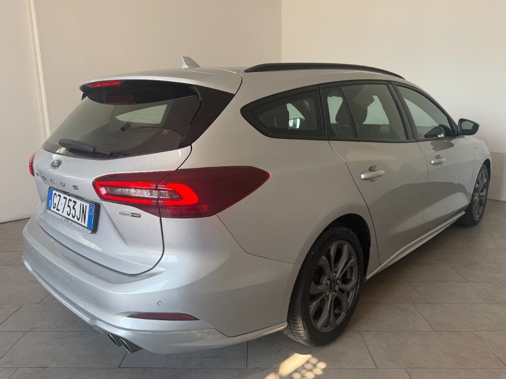 FORD Focus 1.0 EcoBoost Hybrid 155 CV Powershift SW ST-line - 4