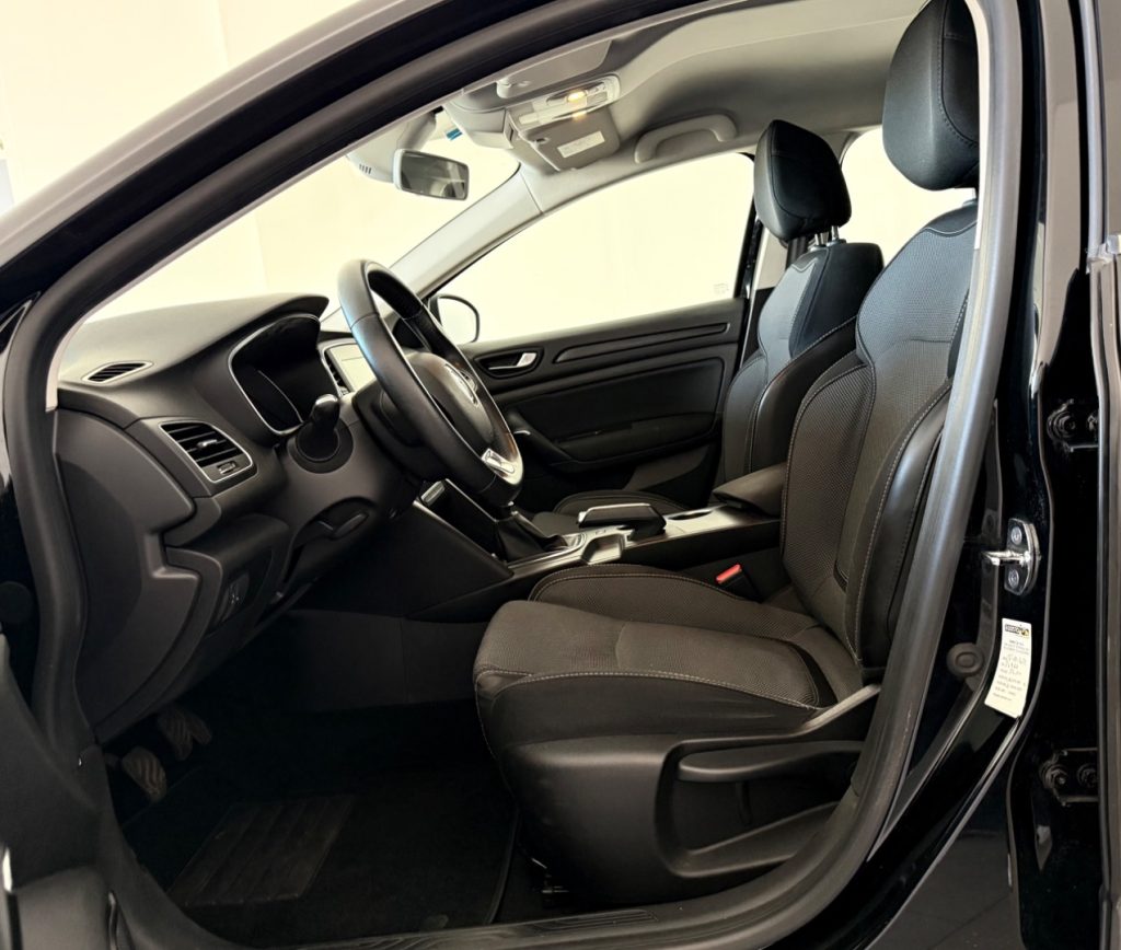 RENAULT Megane Mégane Sporter TCe 115 CV FAP Business - 20