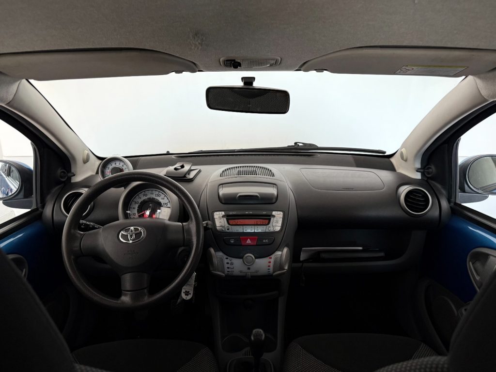 TOYOTA Aygo 1.0 12V VVT-i 5 porte - 12