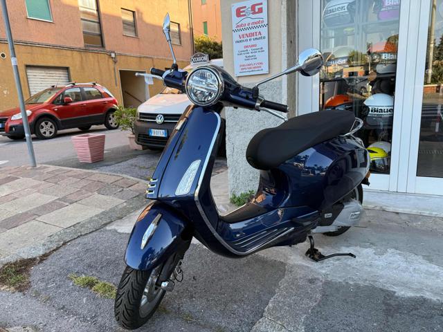 VESPA Primavera 125 Blu eclettico metallizzato