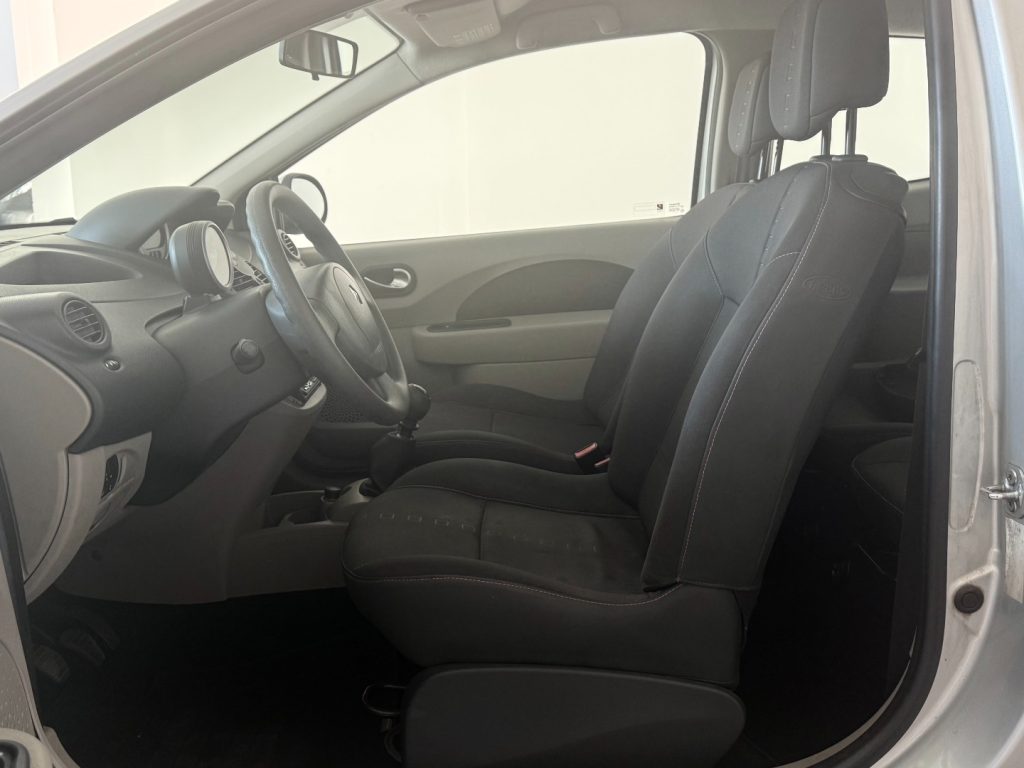 RENAULT Twingo 1.2 16V Initiale - 4
