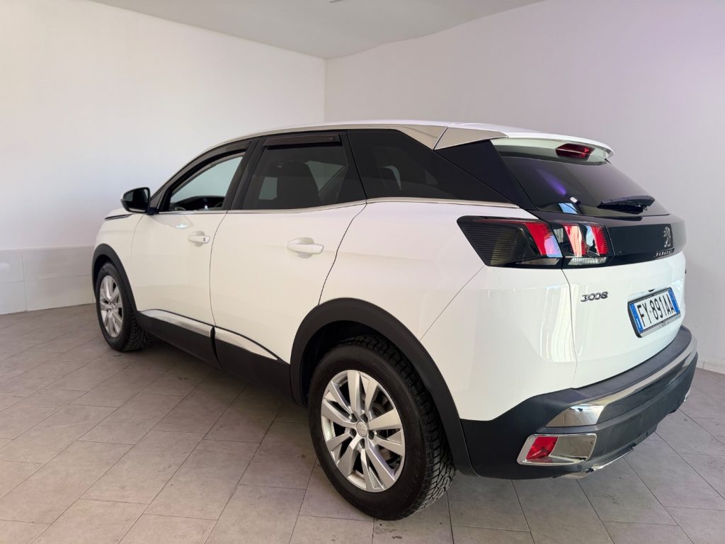 PEUGEOT 3008 PureTech Turbo 130 S&S Allure - 12