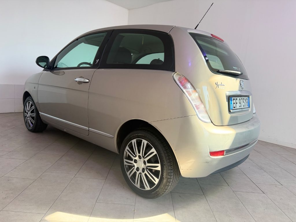 LANCIA Ypsilon 1.2 69 CV Argento - 7