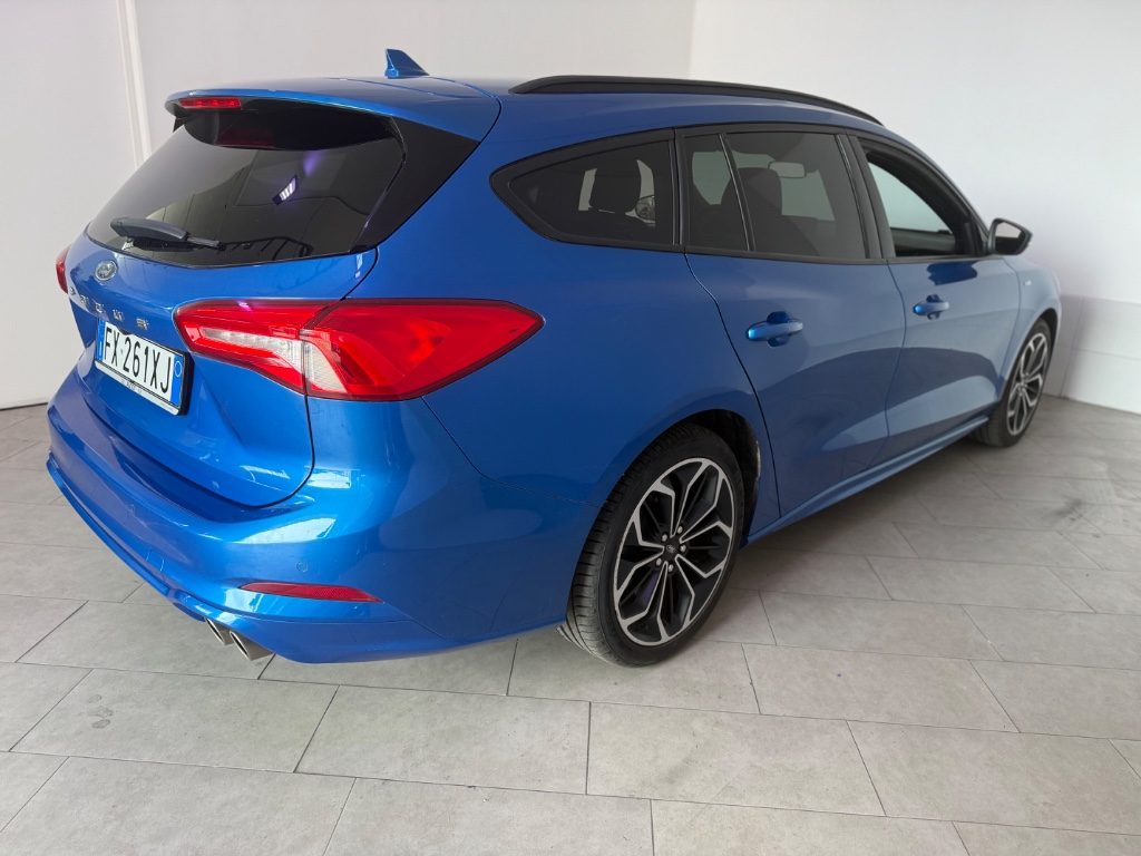 FORD Focus 1.0 EcoBoost 125 CV SW ST-Line - 11