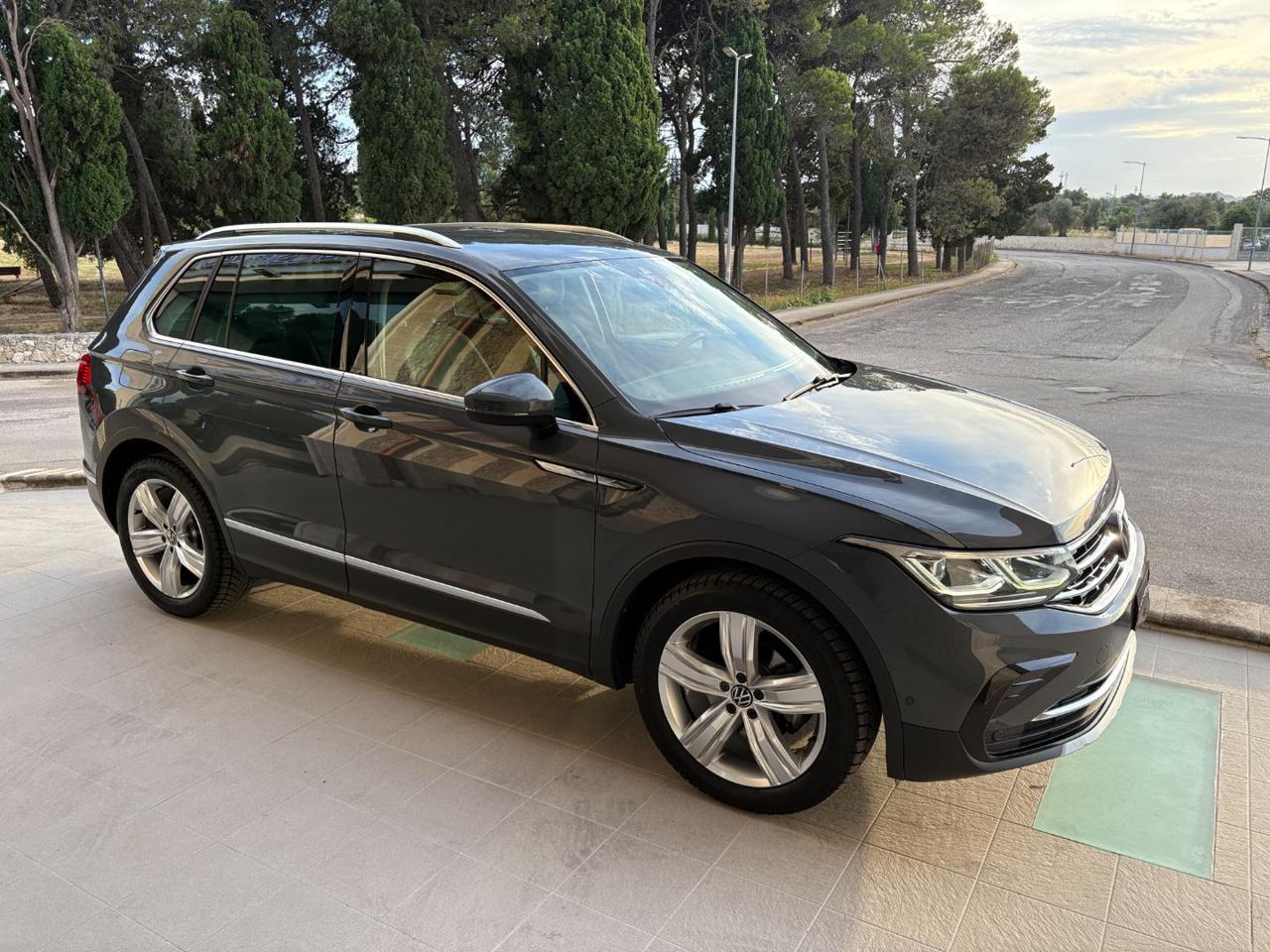 VOLKSWAGEN Tiguan 2.0 TDI 150 CV SCR DSG Elegance VIRTUAL - 3