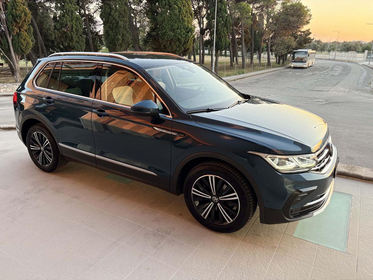 VOLKSWAGEN Tiguan 2.0 TDI 150 CV SCR DSG Elegance VIRTUAL - 3